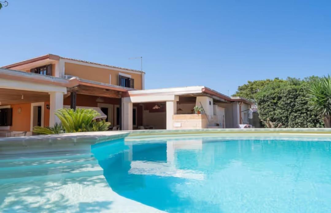 Villa Con Piscina Al Mare Ognina Bagian luar foto