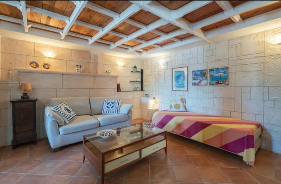 Villa Con Piscina Al Mare Ognina Bagian luar foto